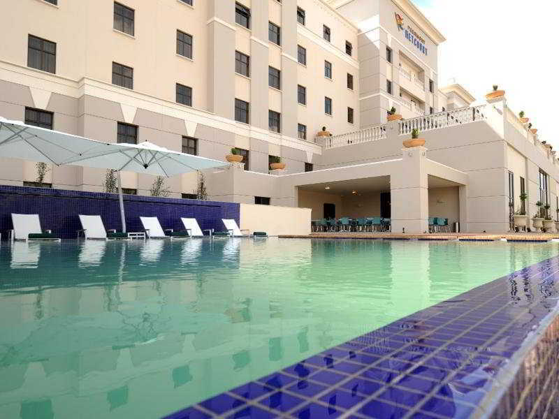 Peermont Metcourt Suites At Emperors Palace Kempton Park Exterior foto